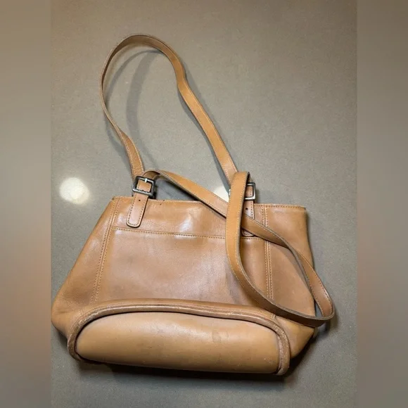 Vintage coach Tan Leather Shoulder Bag - Picture 3 of 5